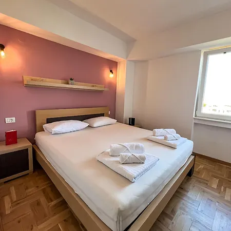 Centre Luxury *